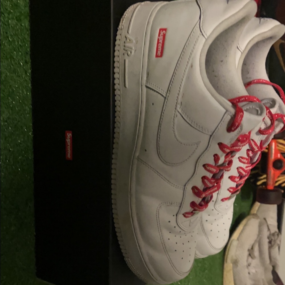 Supreme af1 size 11 decent condition